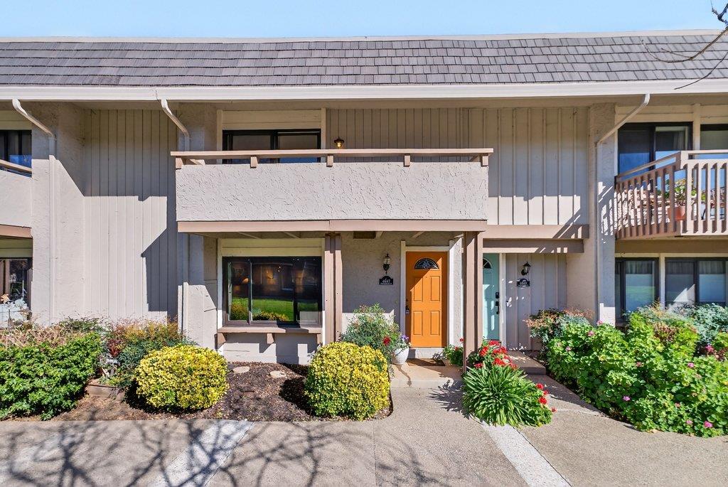 Front Image Thumbnail for ML82037479