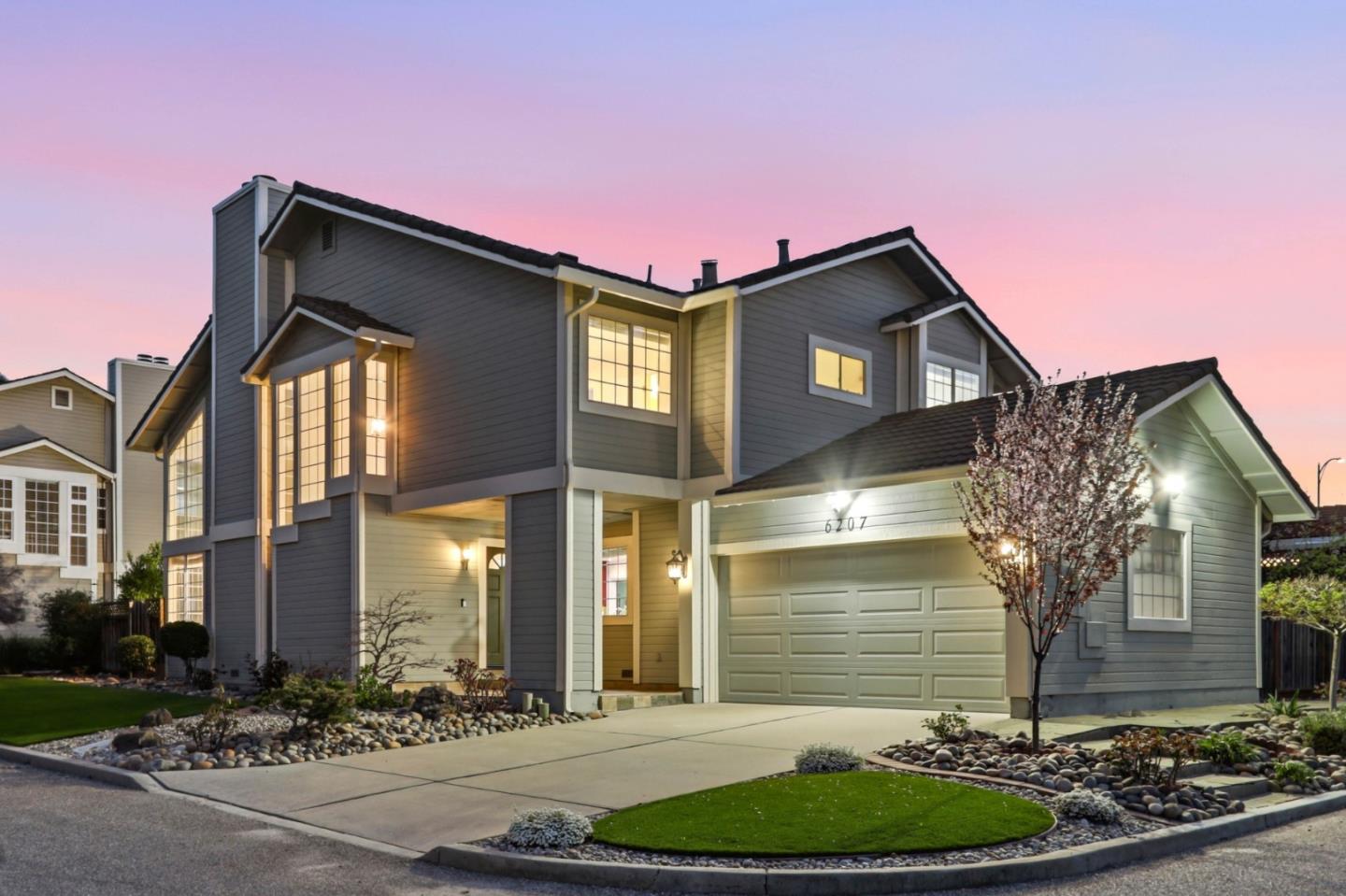 Front Image Thumbnail for ML82037605