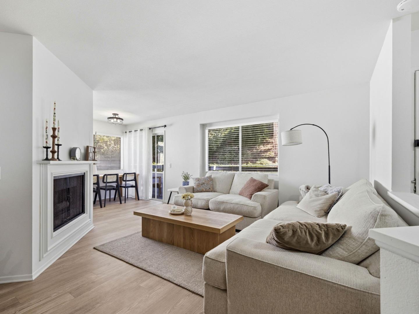 Front Image Thumbnail for ML82037614