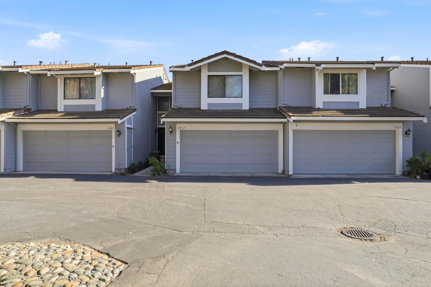 Front Image Thumbnail for ML82037667