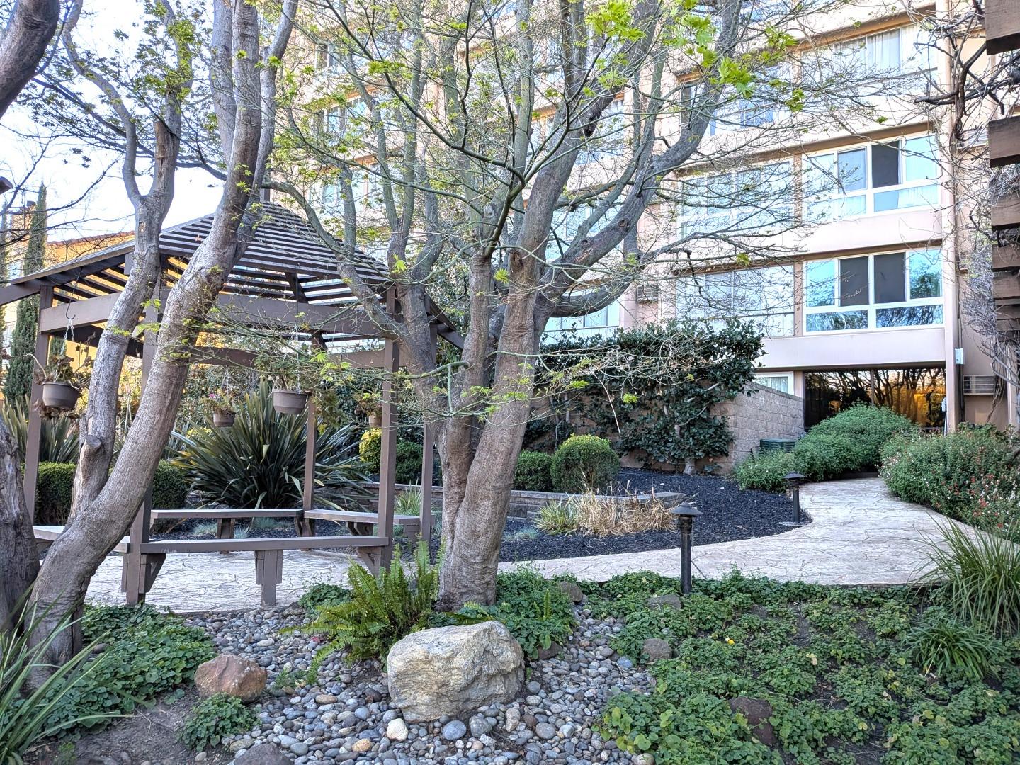 Front Image Thumbnail for ML82037686