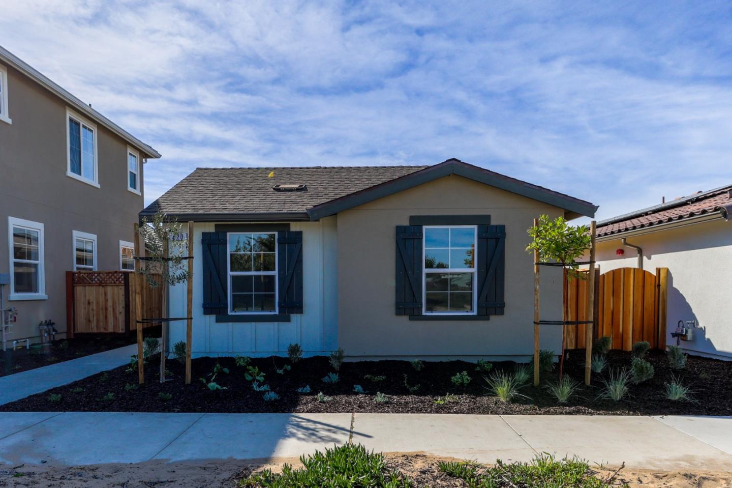 Front Image Thumbnail for ML82037704