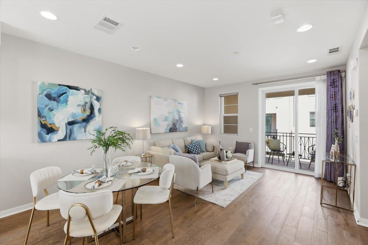 Front Image Thumbnail for ML82037833