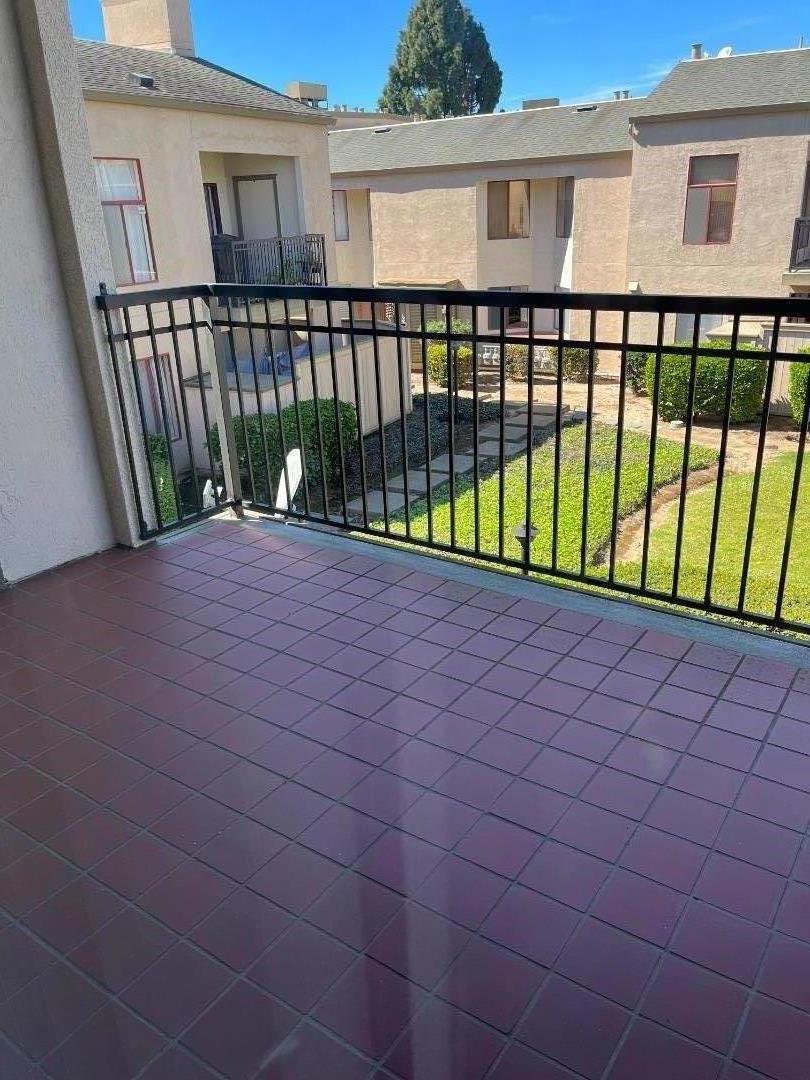 Front Image Thumbnail for ML82037834