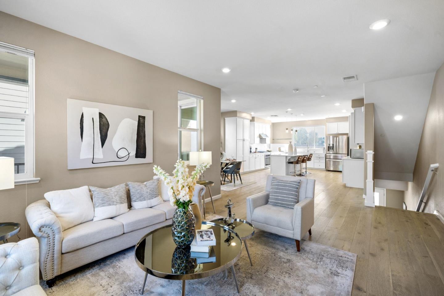 Front Image Thumbnail for ML82037845