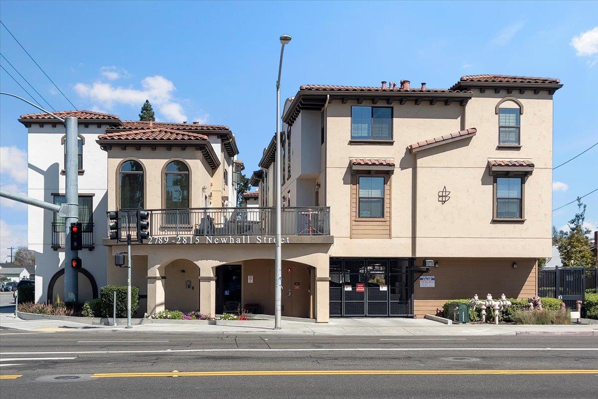 Front Image Thumbnail for ML82037880