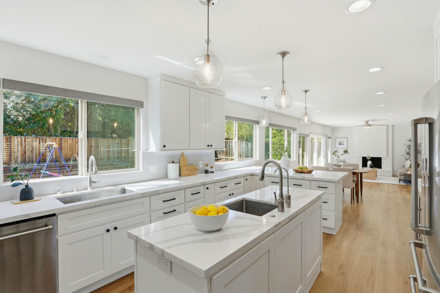 Front Image Thumbnail for ML82037921