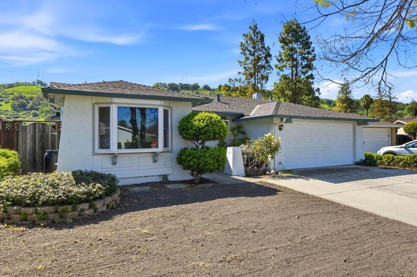 Front Image Thumbnail for ML82037977