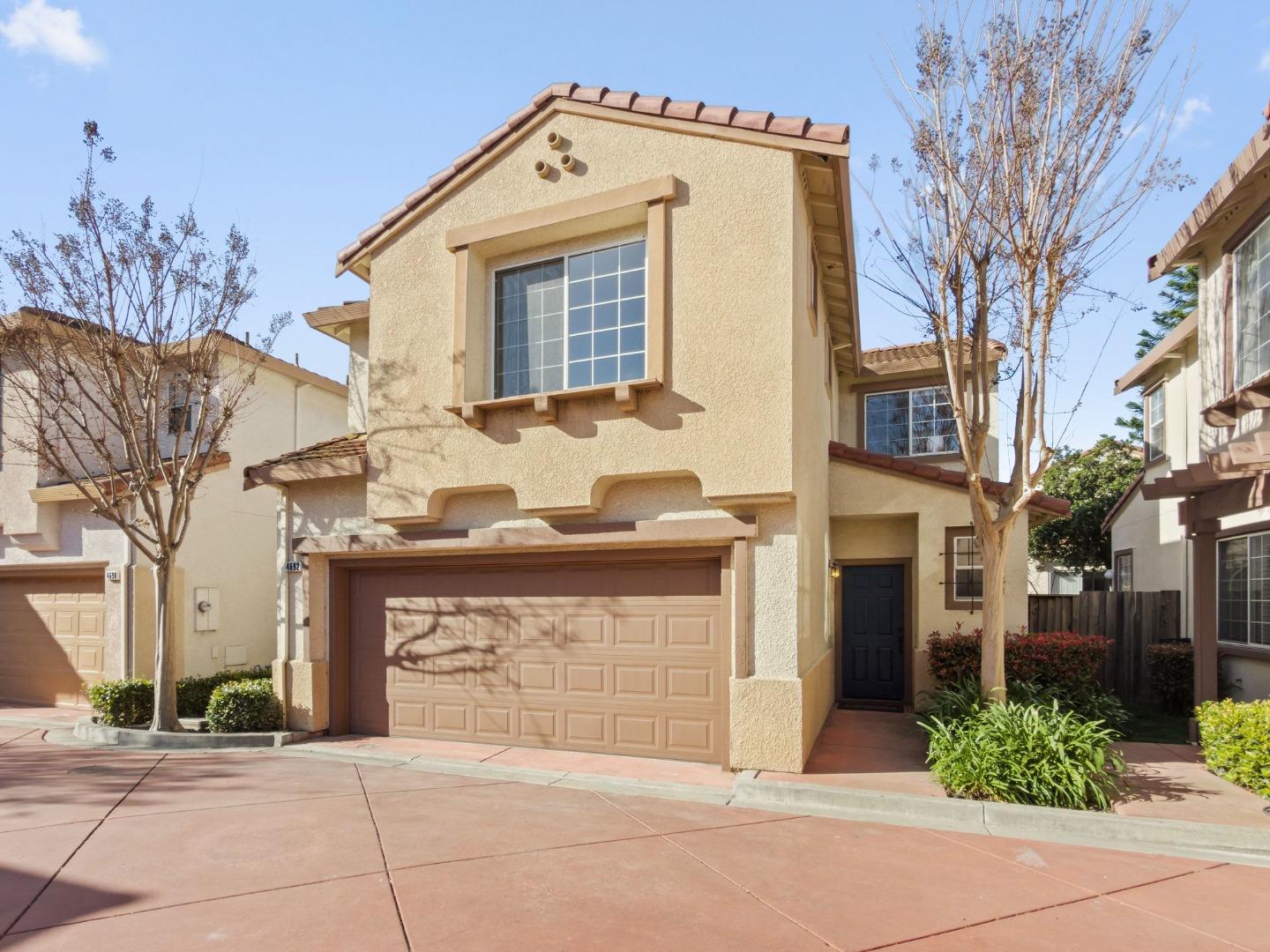 Front Image Thumbnail for ML82038027