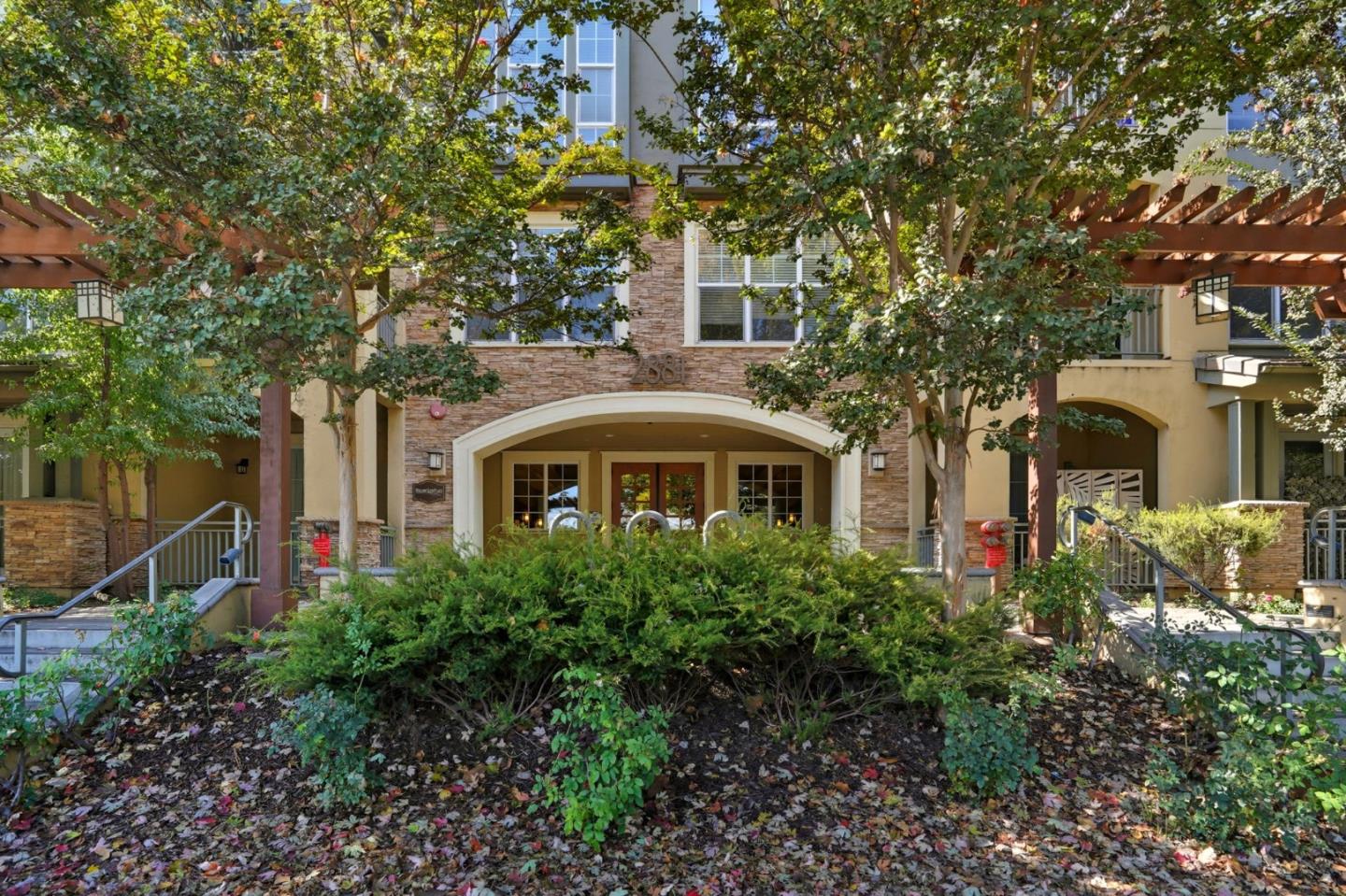 Front Image Thumbnail for ML82038045