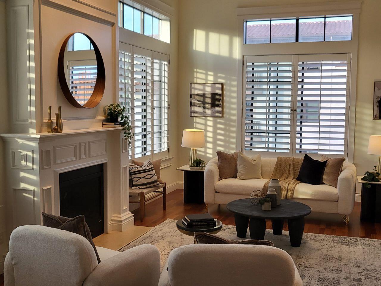 Front Image Thumbnail for ML82038096