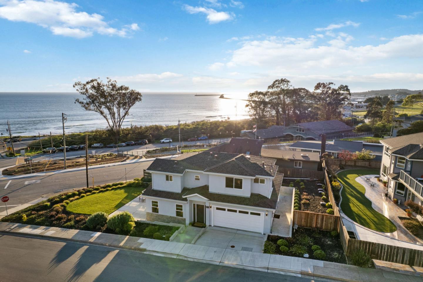 Front Image Thumbnail for ML82038102