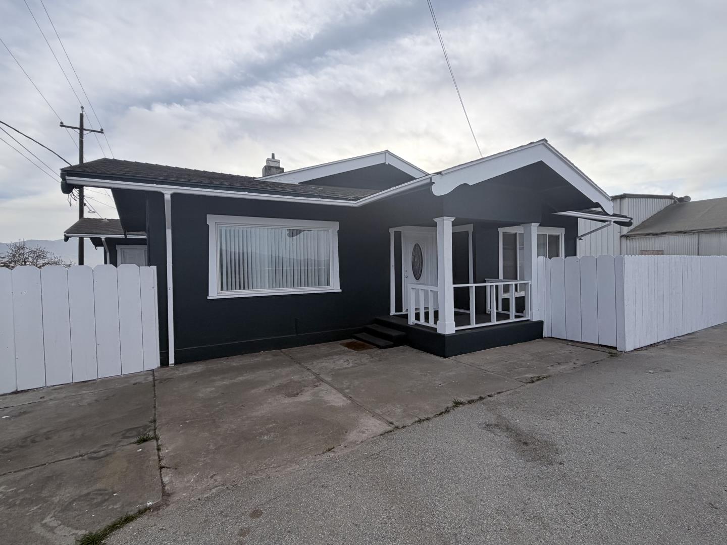 Front Image Thumbnail for ML82038165