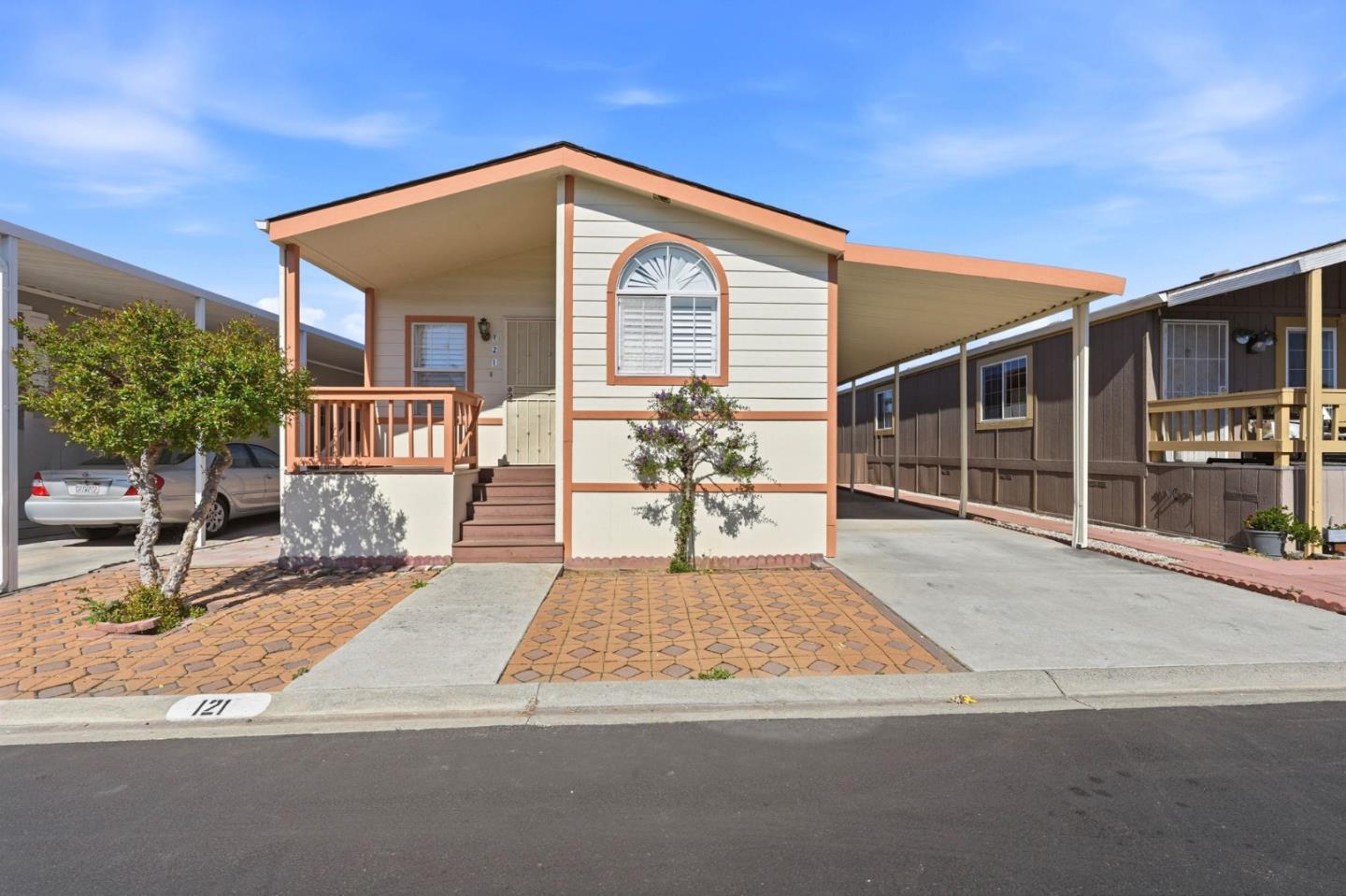 Front Image Thumbnail for ML82038169