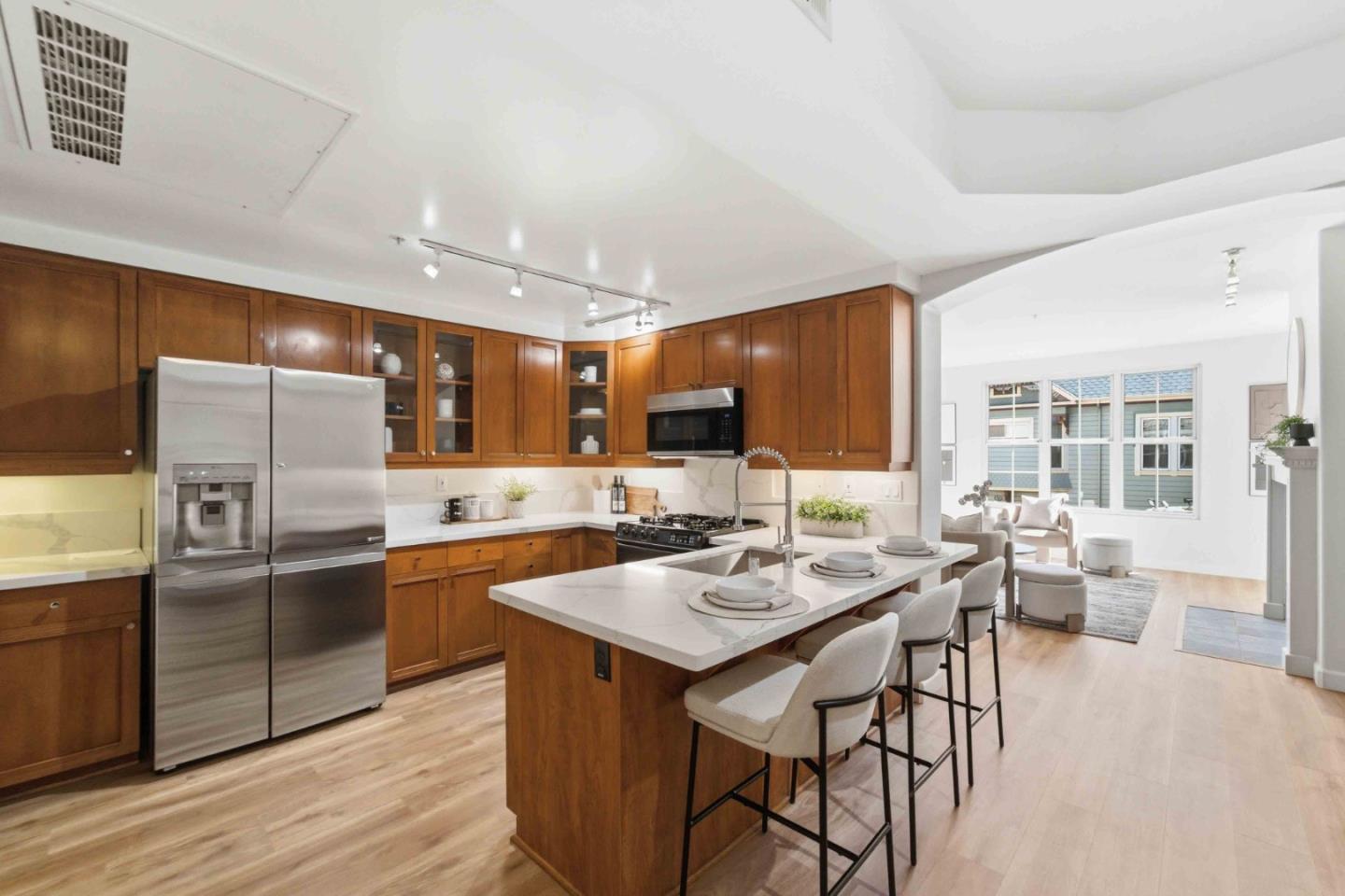 Front Image Thumbnail for ML82038183