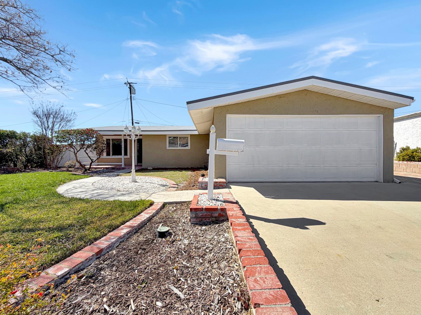 Front Image Thumbnail for ML82038195