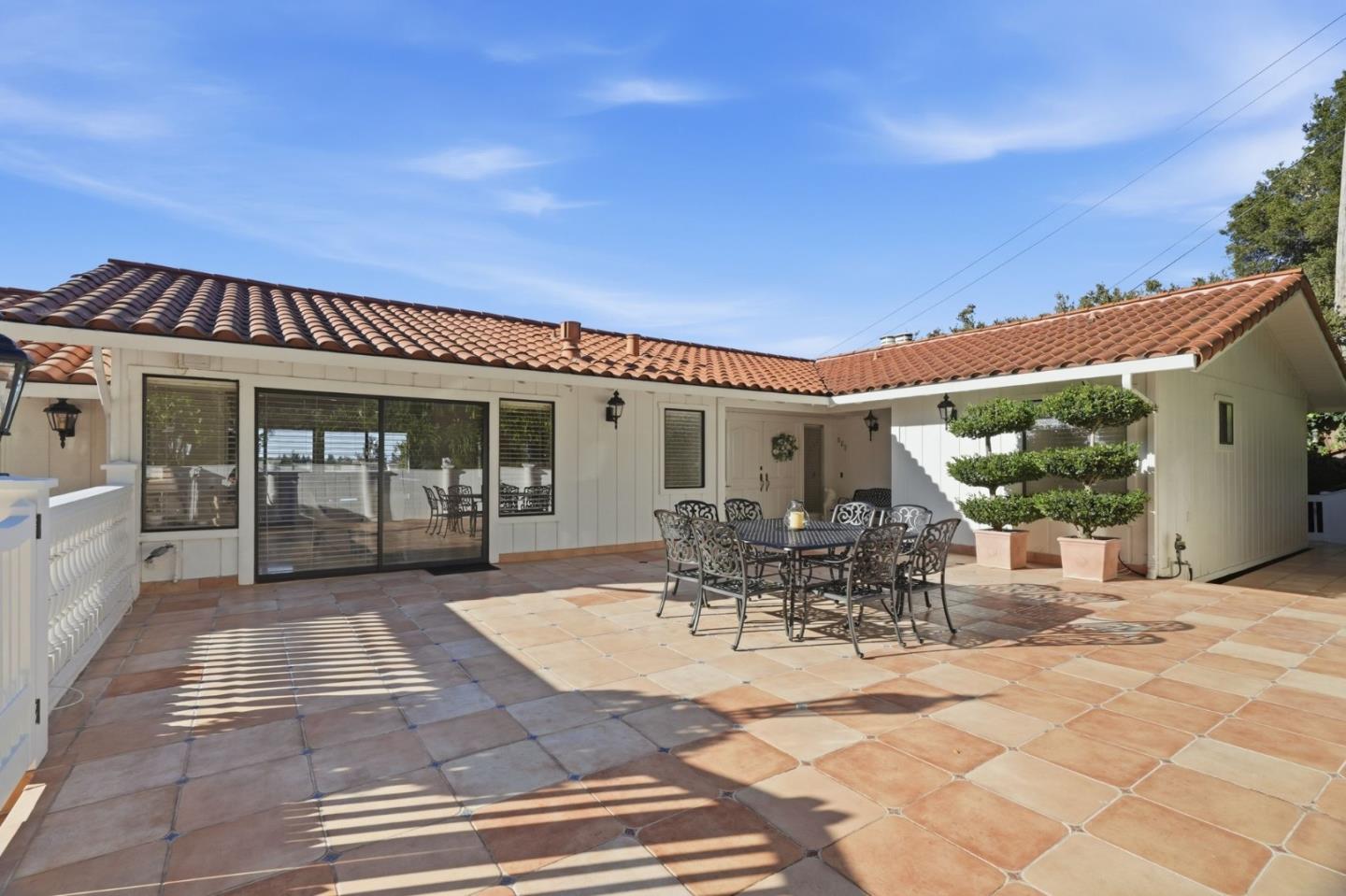 Front Image Thumbnail for ML82038236