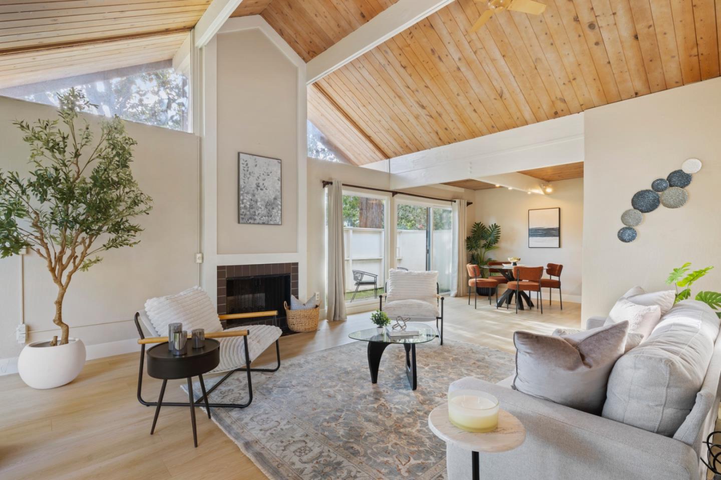 Front Image Thumbnail for ML82038249