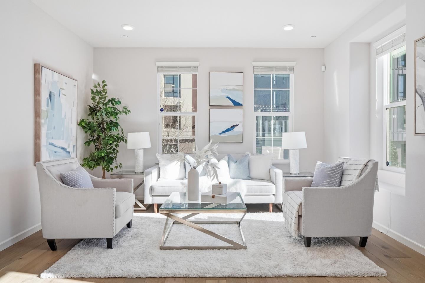 Front Image Thumbnail for ML82038266