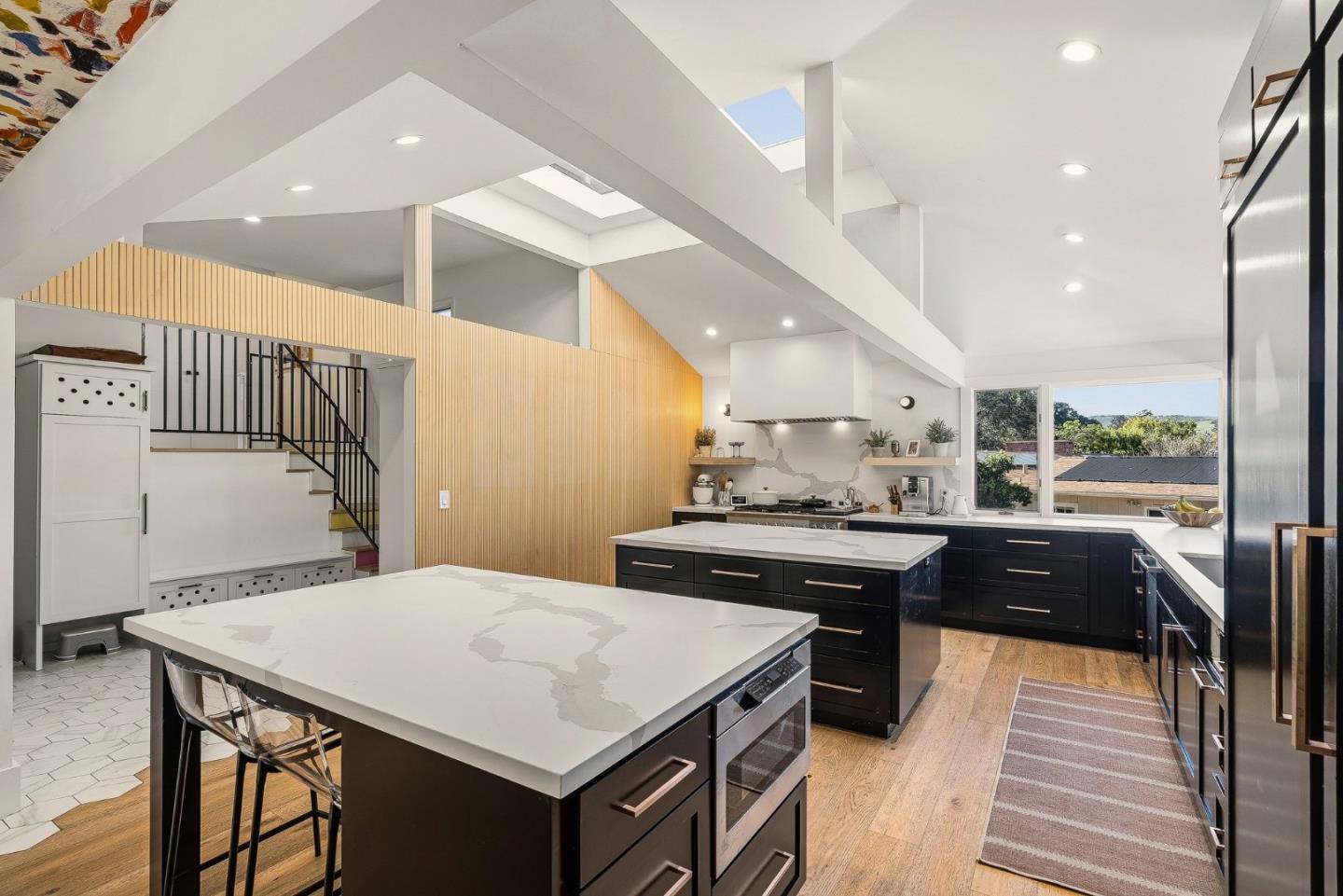 Front Image Thumbnail for ML82038271