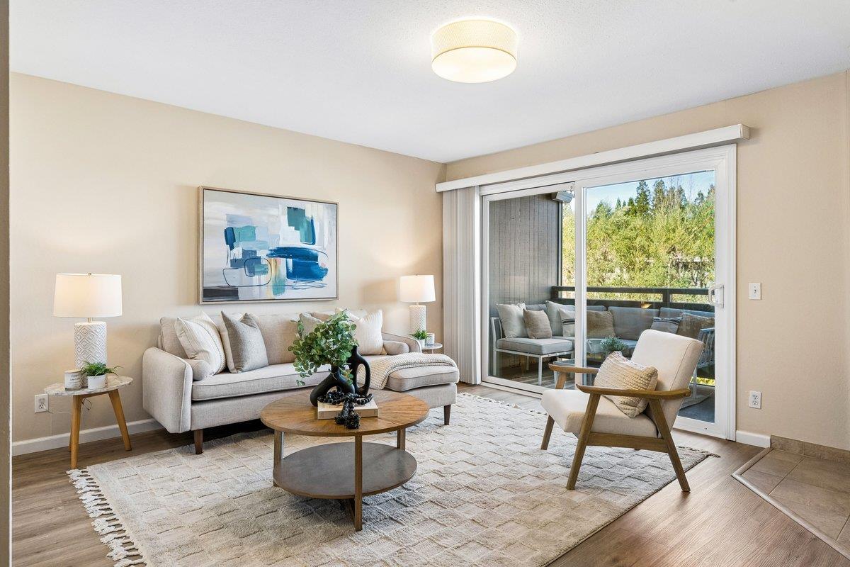 Front Image Thumbnail for ML82038301