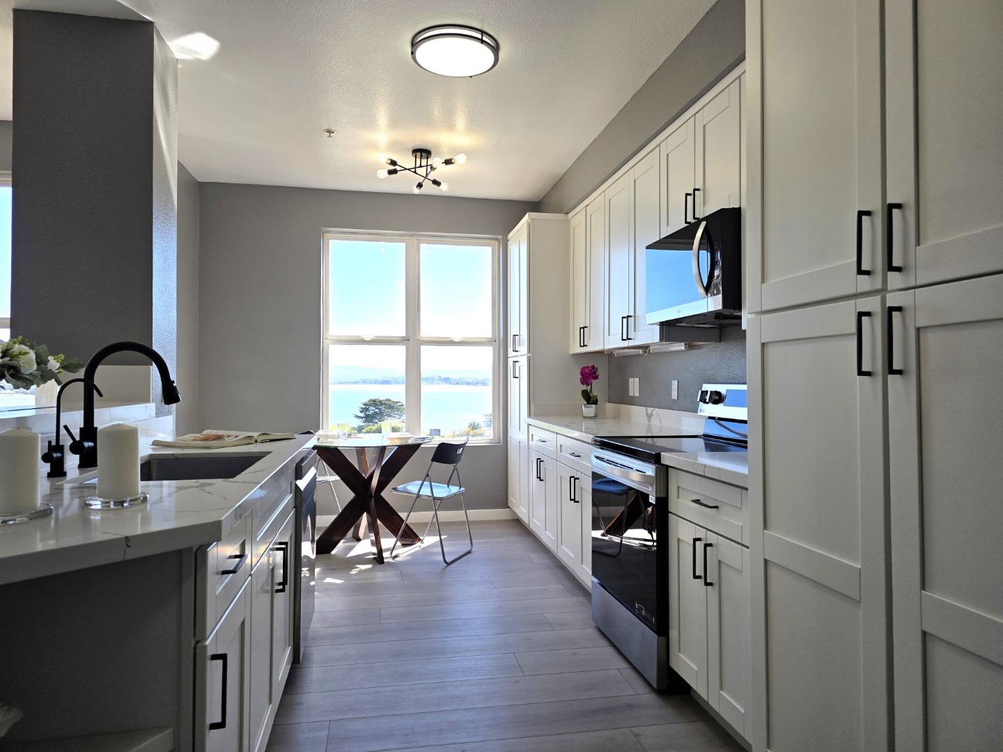 Front Image Thumbnail for ML82038353