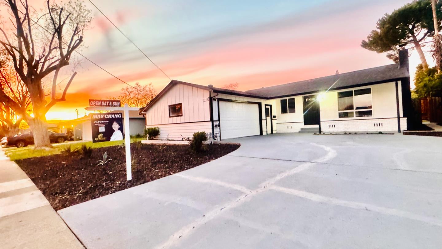 Front Image Thumbnail for ML82038358