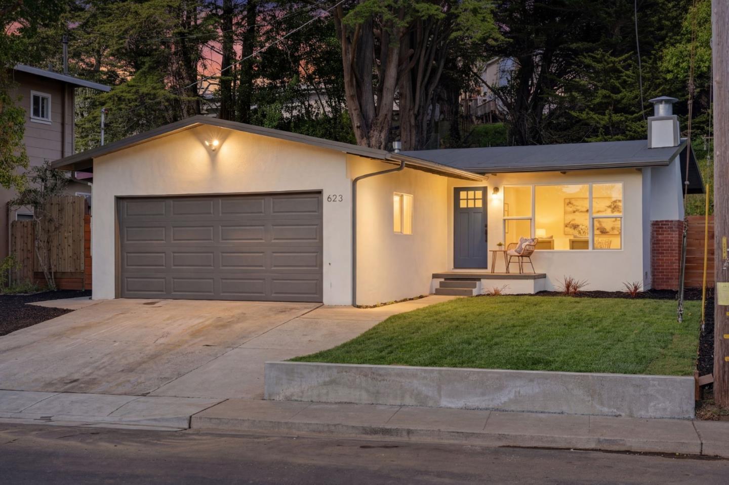 Front Image Thumbnail for ML82038376