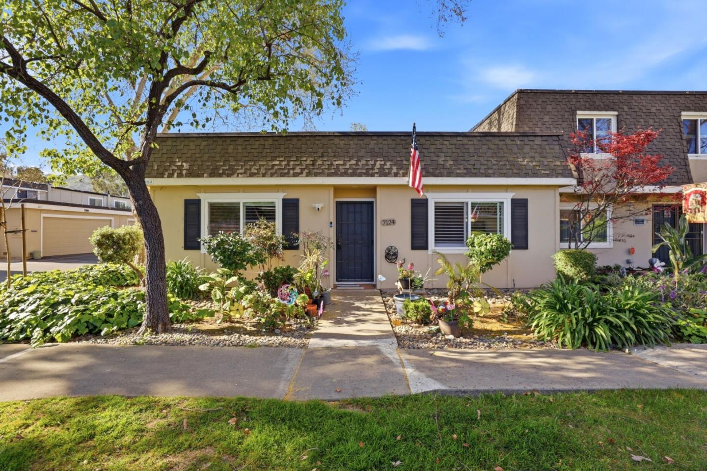 Front Image Thumbnail for ML82038388