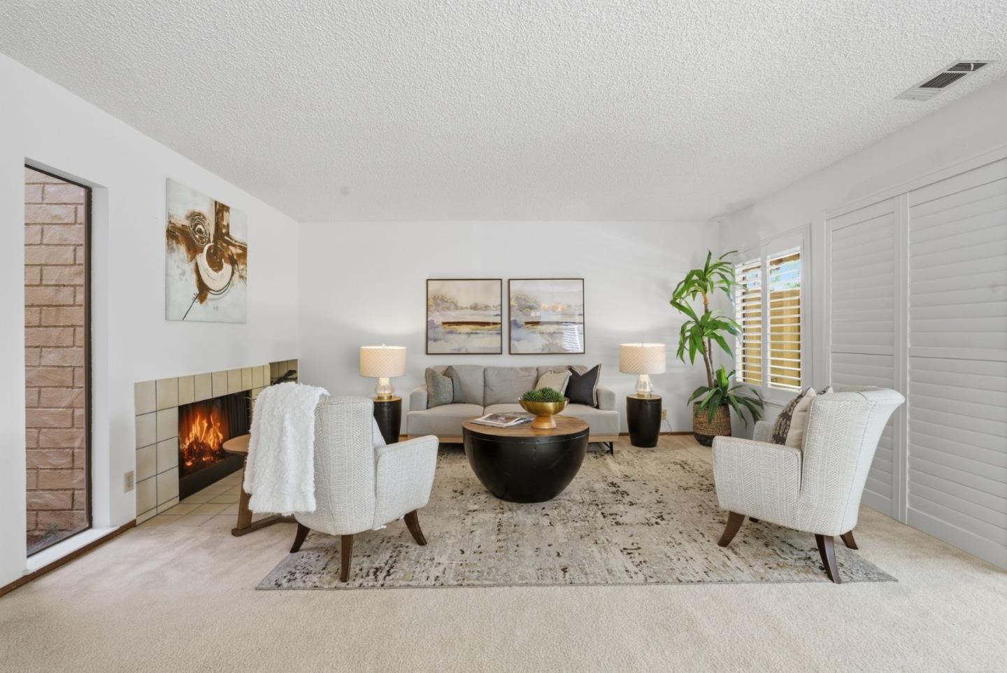 Front Image Thumbnail for ML82038389