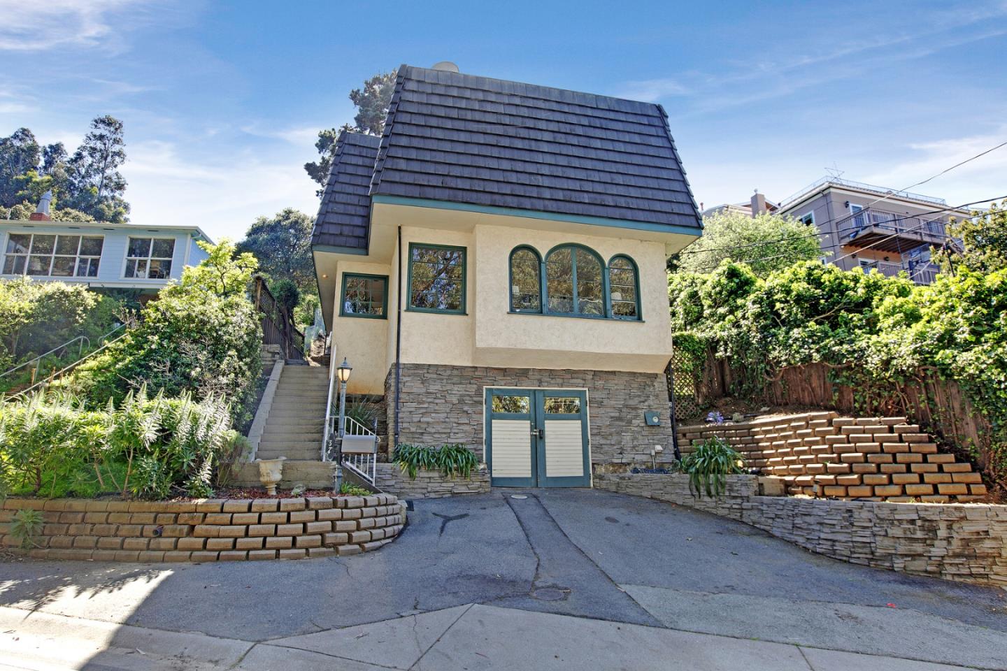 Front Image Thumbnail for ML82038419