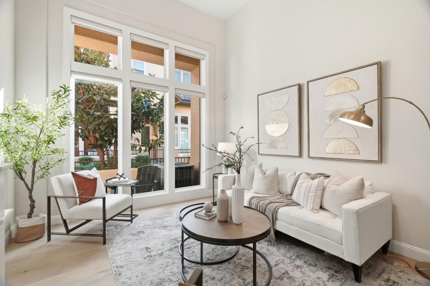 Front Image Thumbnail for ML82038439