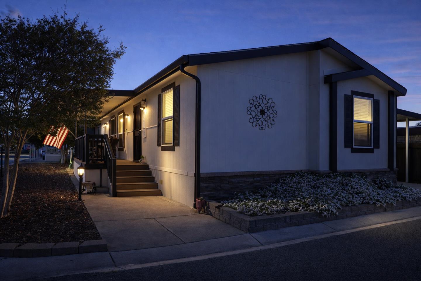 Front Image Thumbnail for ML82038446