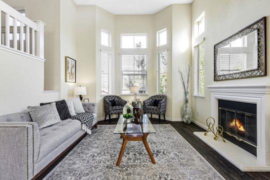 Front Image Thumbnail for ML82038449