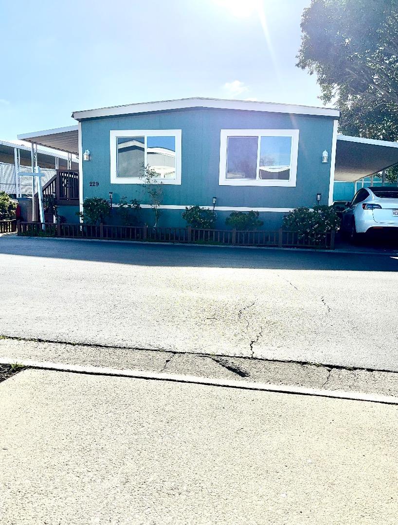 Front Image Thumbnail for ML82038479