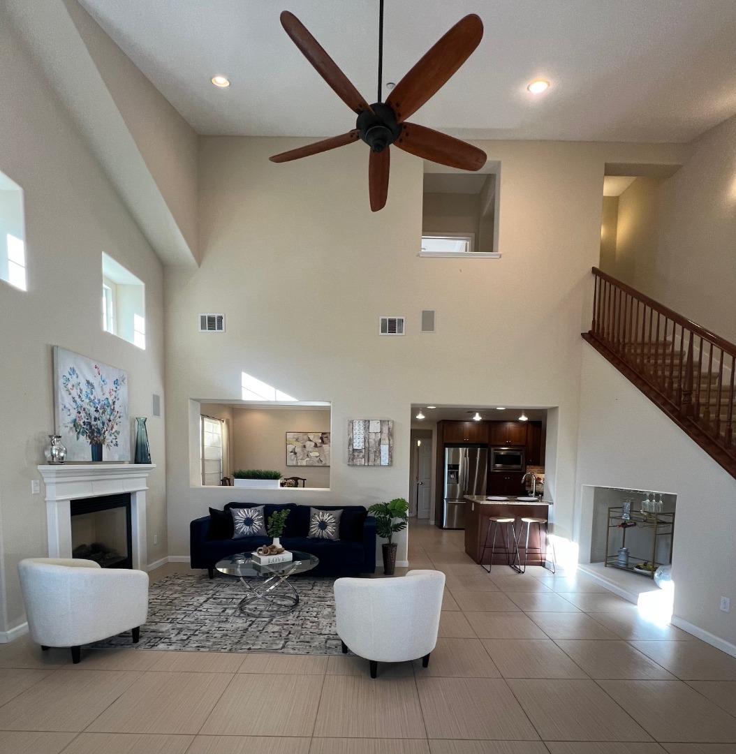 Front Image Thumbnail for ML82038526