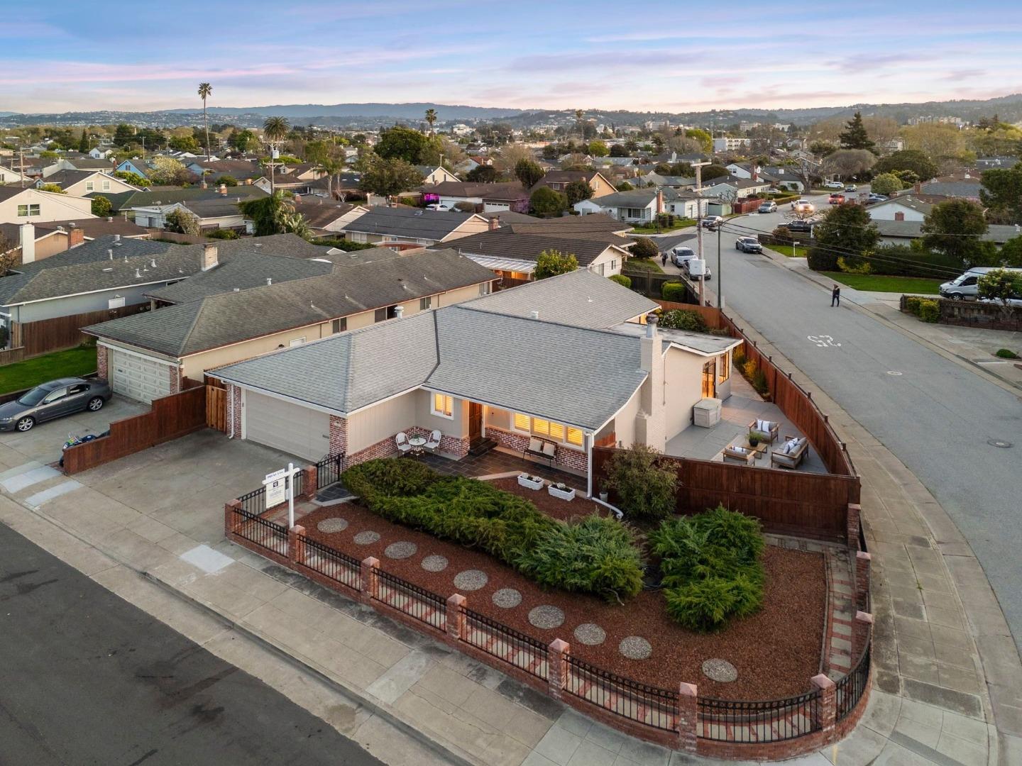 Front Image Thumbnail for ML82038527