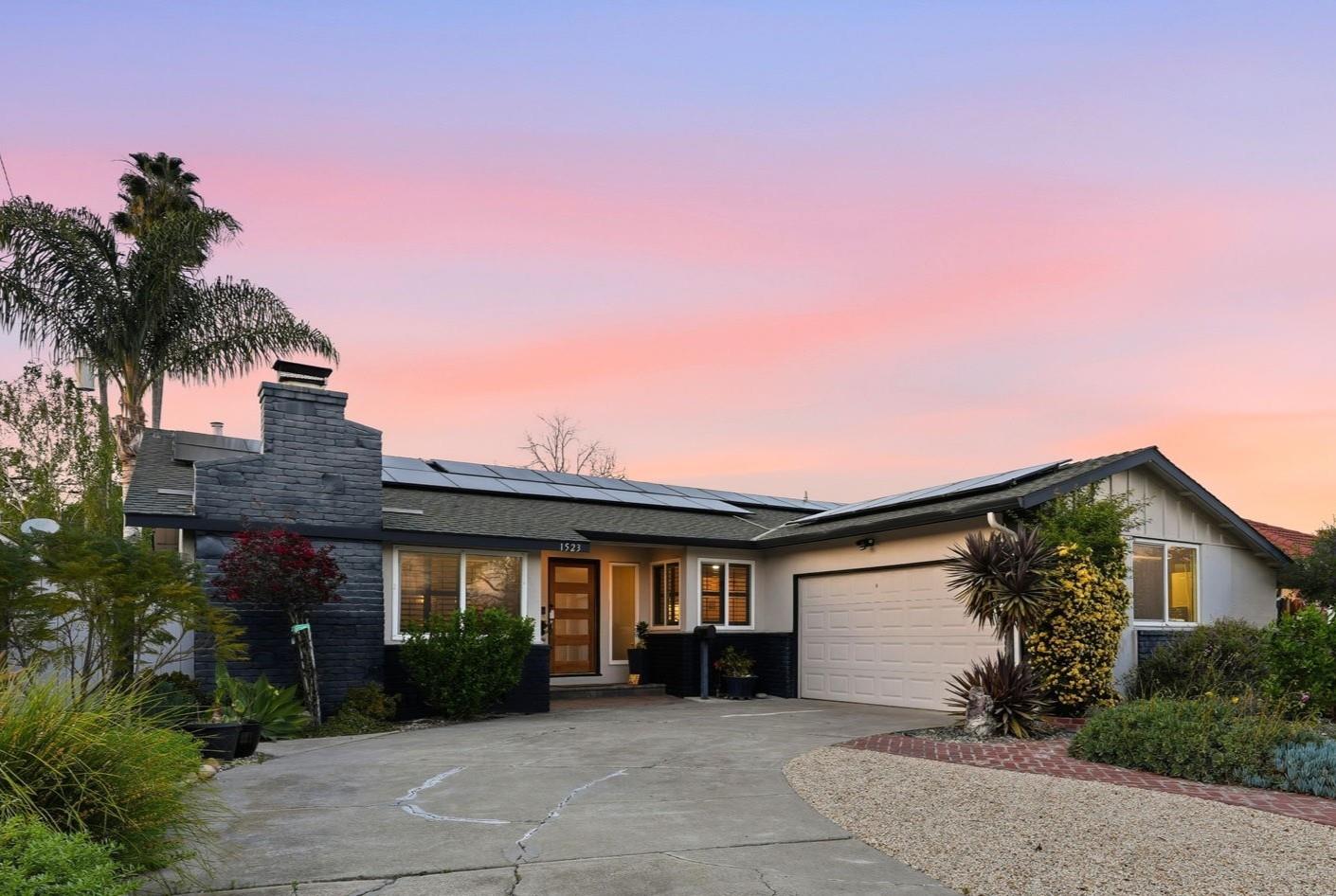 Front Image Thumbnail for ML82038539