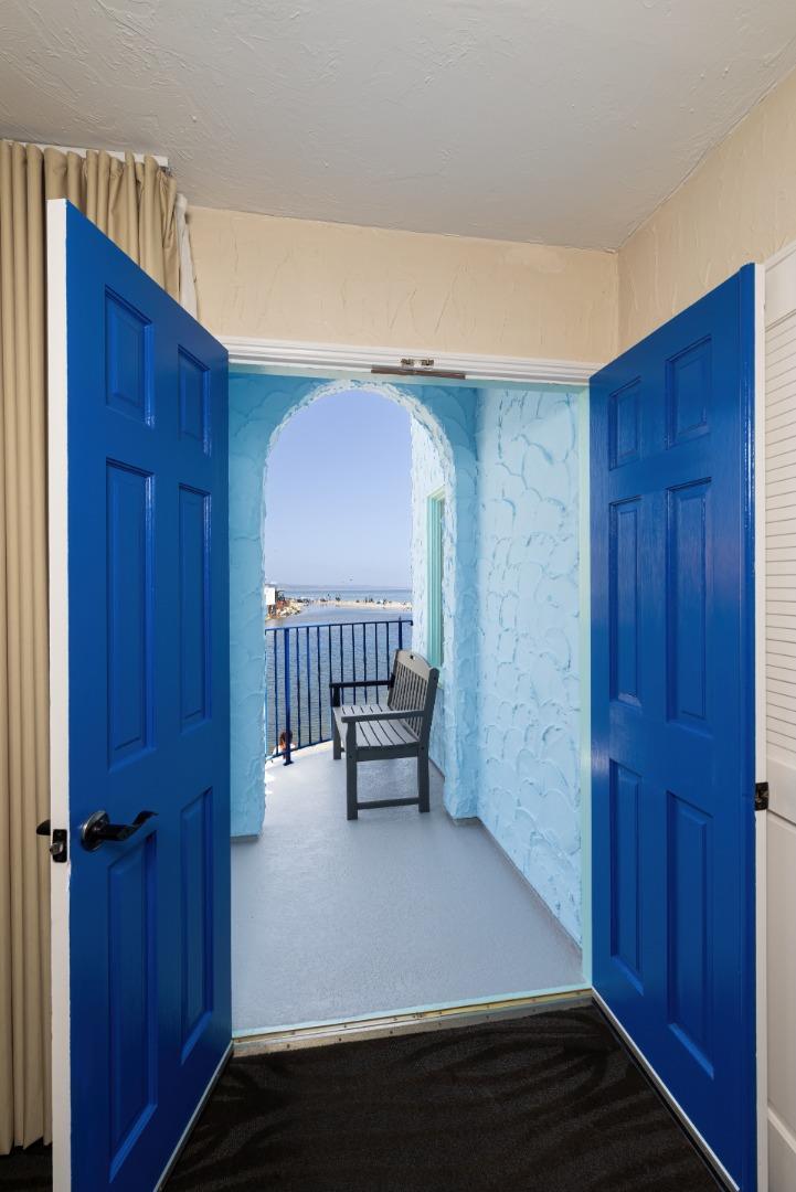 Front Image Thumbnail for ML82038551