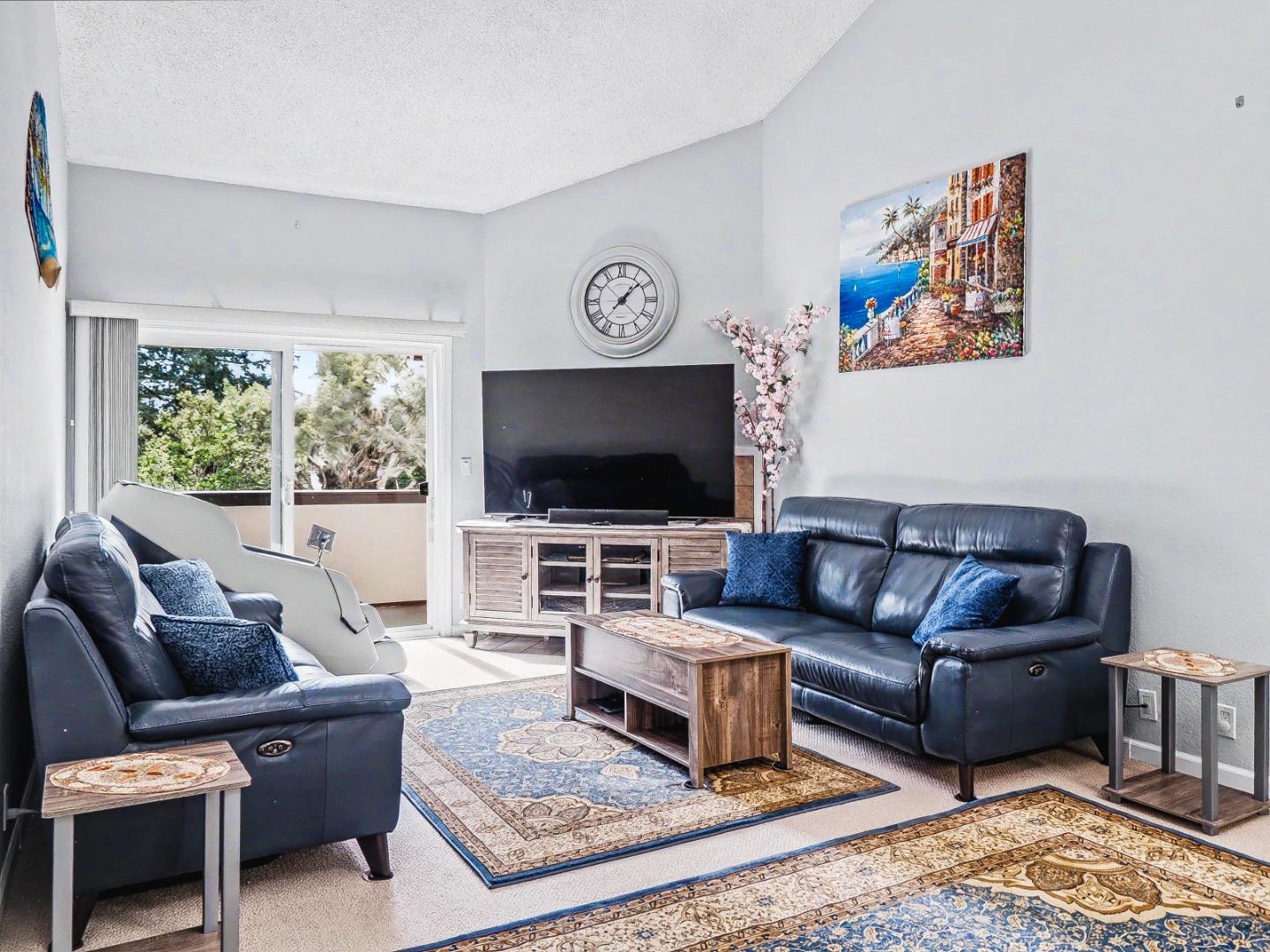 Front Image Thumbnail for ML82038564