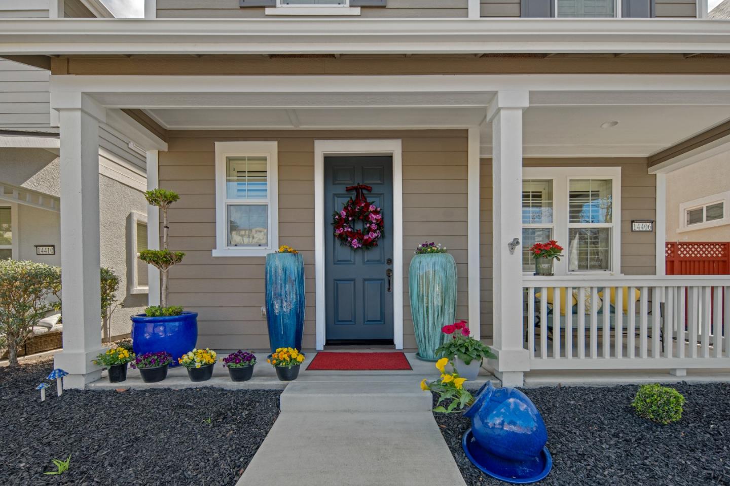 Front Image Thumbnail for ML82038594