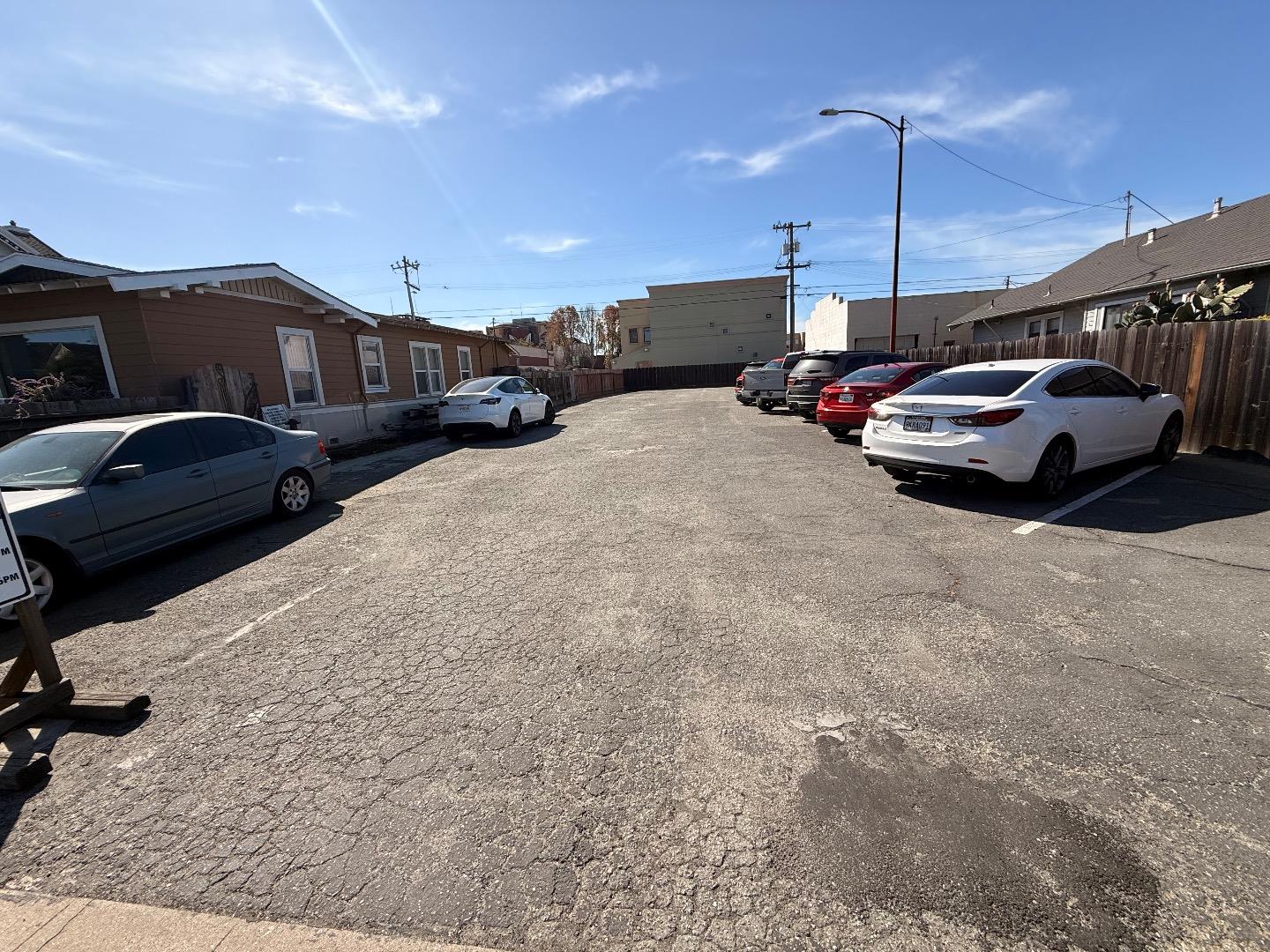 Front Image Thumbnail for ML82038623