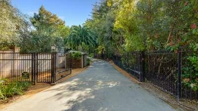 Front Image Thumbnail for ML82038668