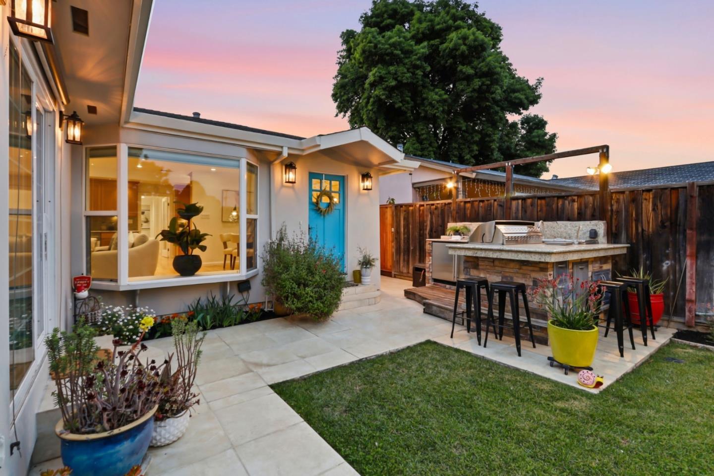 Front Image Thumbnail for ML82038678