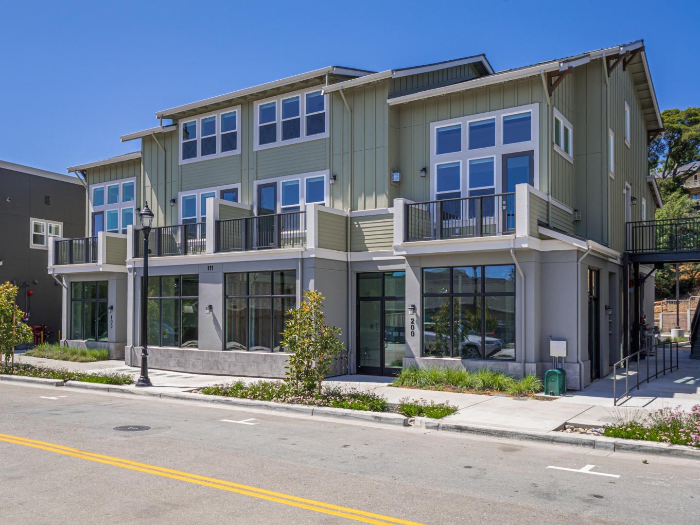 Front Image Thumbnail for ML82038781