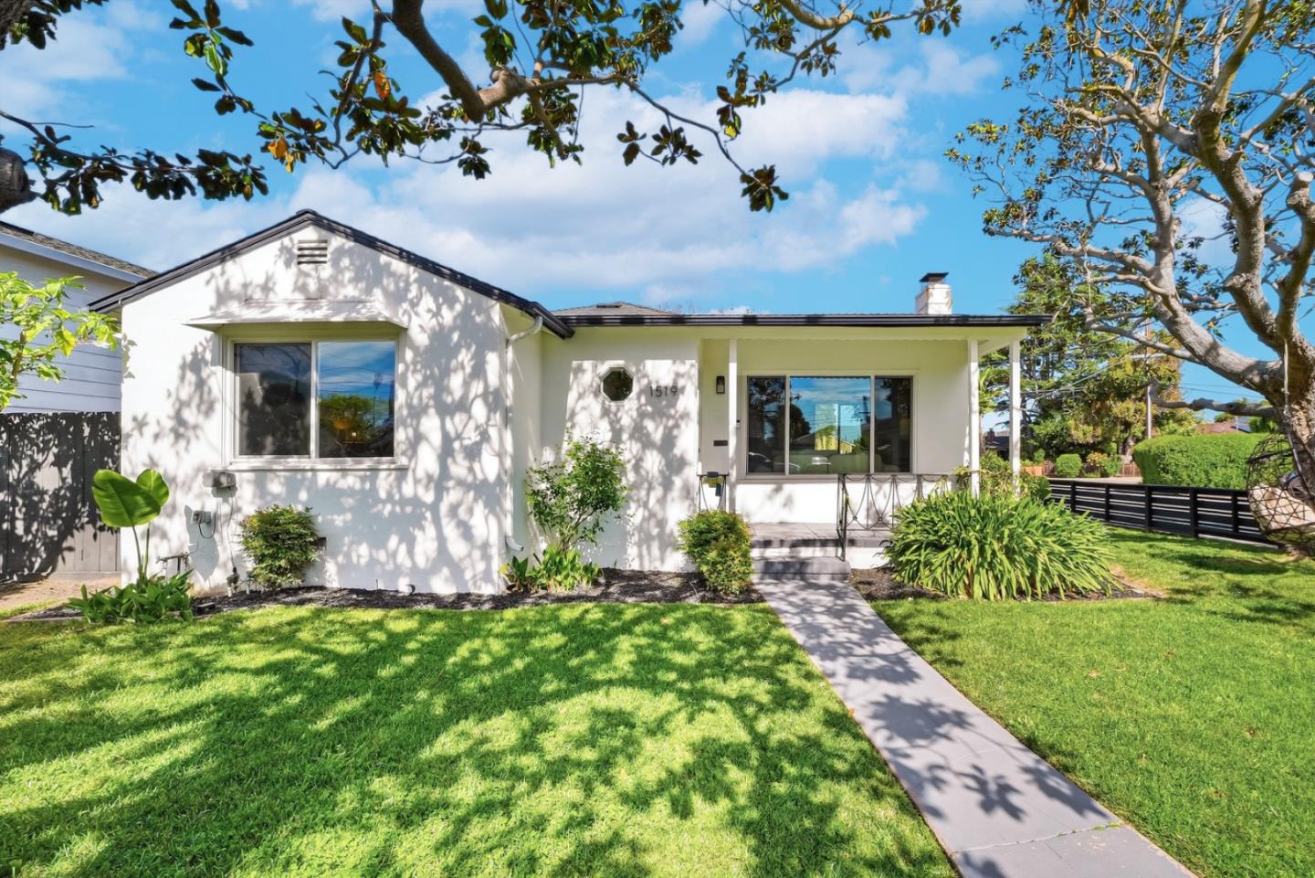 Front Image Thumbnail for ML82038810