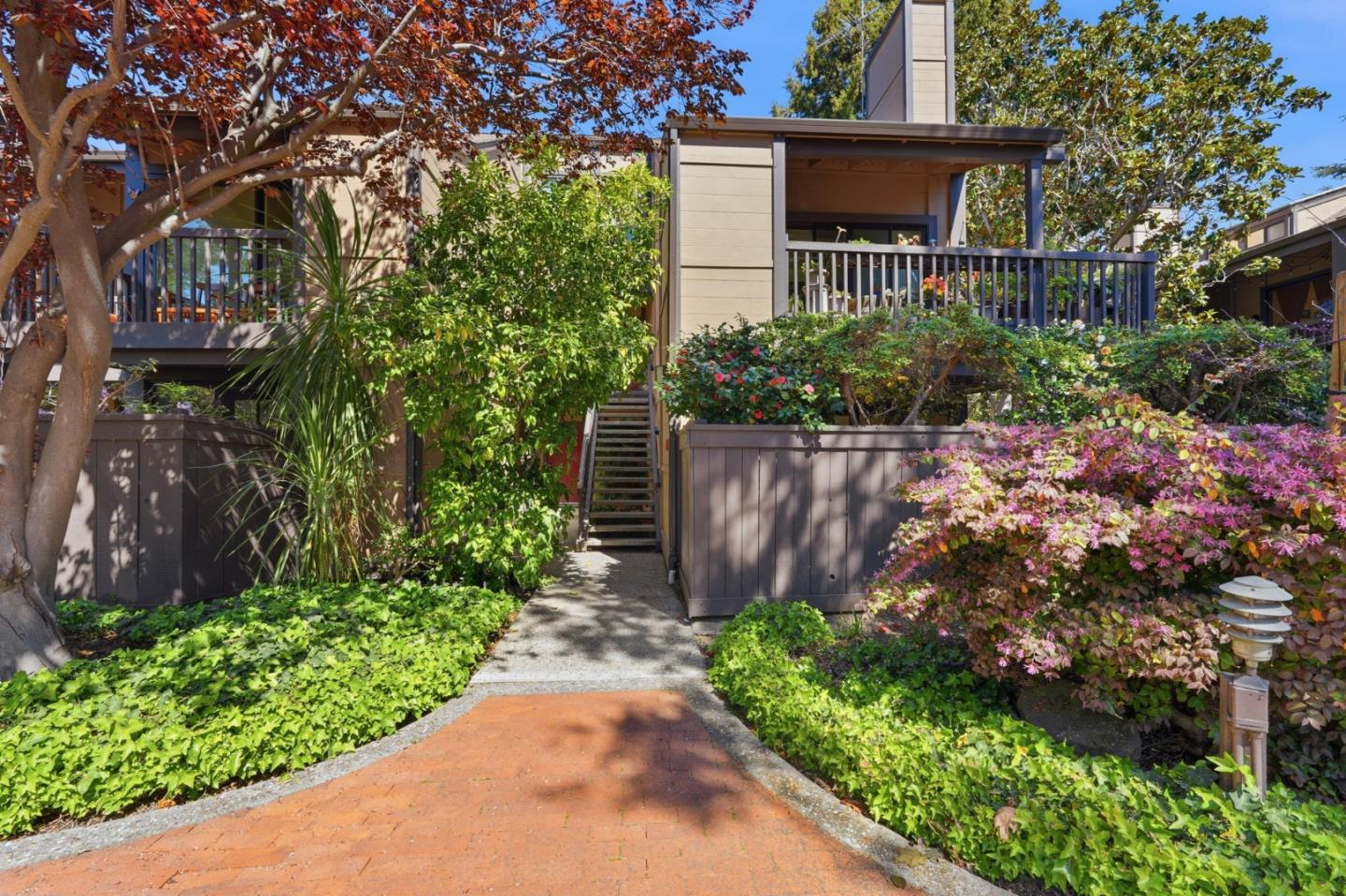 Front Image Thumbnail for ML82038867