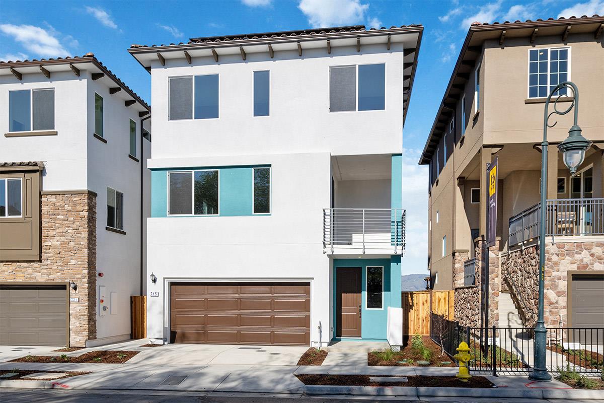 Front Image Thumbnail for ML82038975