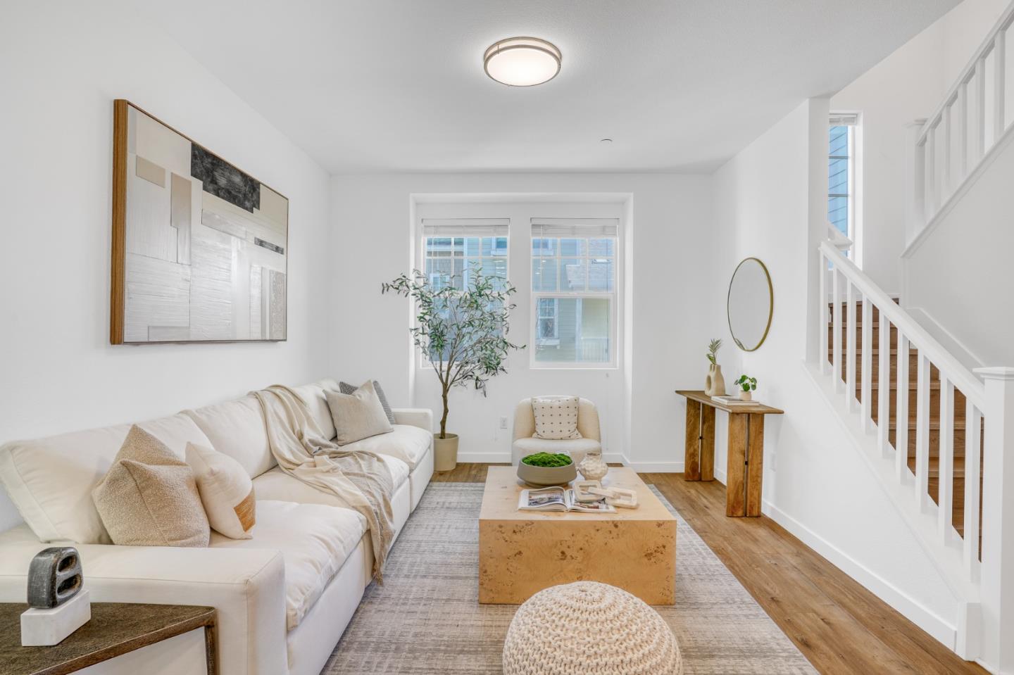 Front Image Thumbnail for ML82038988