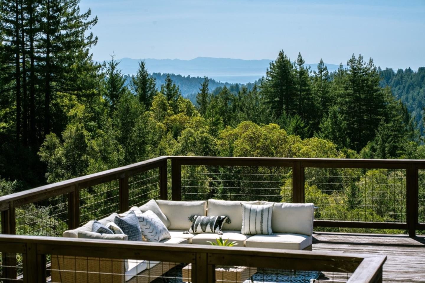 Front Image Thumbnail for ML82038997